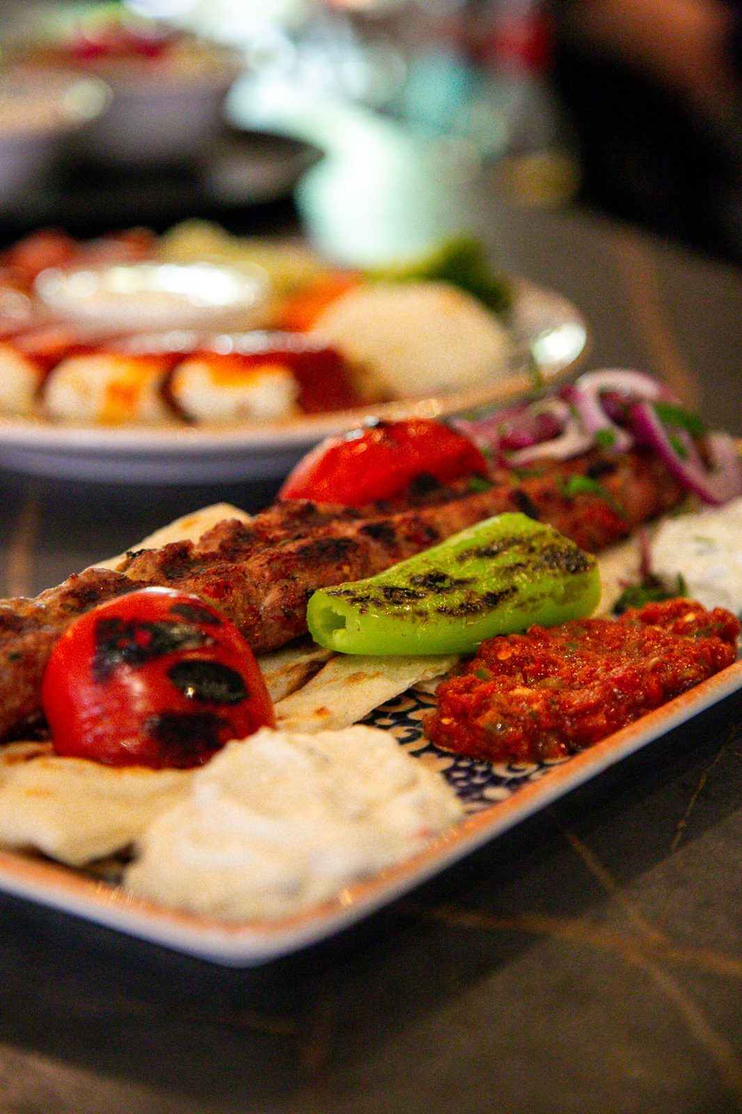 Gemengde grillschotel van de mangal